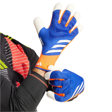 Load image into Gallery viewer, adidas Predator Pro Hybrid Goalkeeper Gloves
