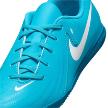 Load image into Gallery viewer, Nike Phantom GX 2 Club Junior Indoor Shoes
