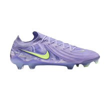 Load image into Gallery viewer, Nike United Phantom GX 2 Elite FG Cleats
