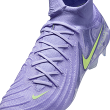 Load image into Gallery viewer, Nike United Phantom Luna 2 Elite FG Cleats
